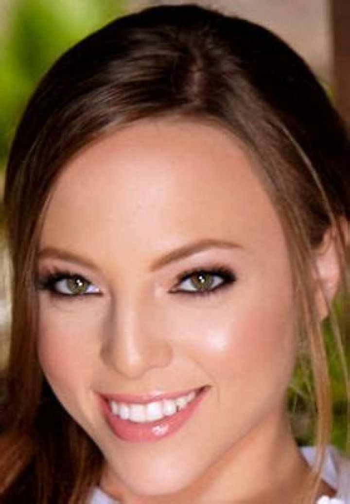 Aubrey Howard Wikipedia, Age, Height, Instagram, Boyfriend, Family