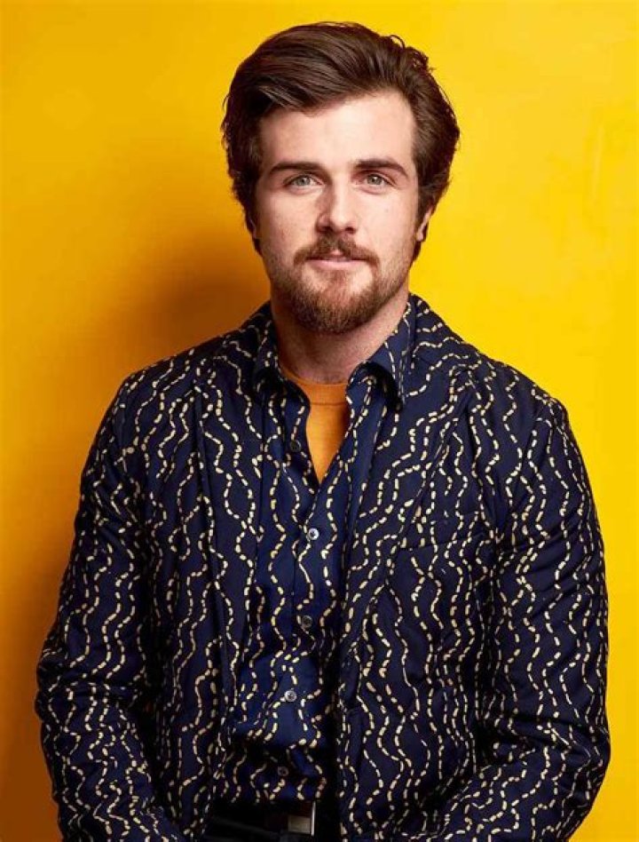 Beau Mirchoff Bio, Wiki, Age, Height, Wife, Actor, Movies and Net Worth