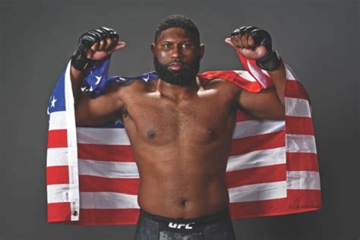 Curtis Blaydes Bio, Age, Height, UFC, Record, Next Fight, Wife, Salary and Net Worth