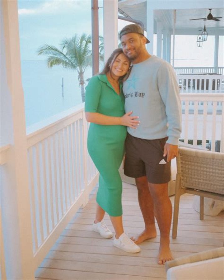 Is Tua Tagovailoa Married To His Girlfriend Dinah Jane? More On Their Relationship