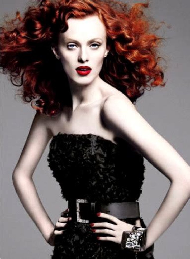 Karen Elson: dating, net worth, tattoos, smoking & body measurements