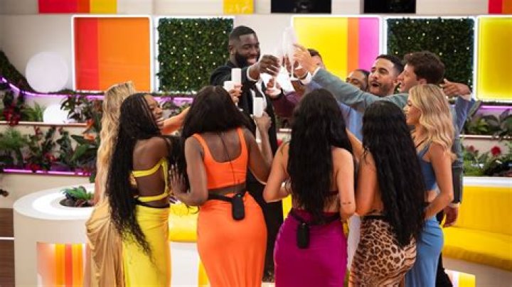 Kyra Lizama Has Filipino Roots As She Awaits To Take Over America With Love Island