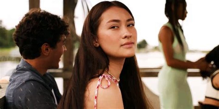 Lola Tung Boyfriend Or Girlfriend: Is The Summer I Turned Pretty Actress Gay?