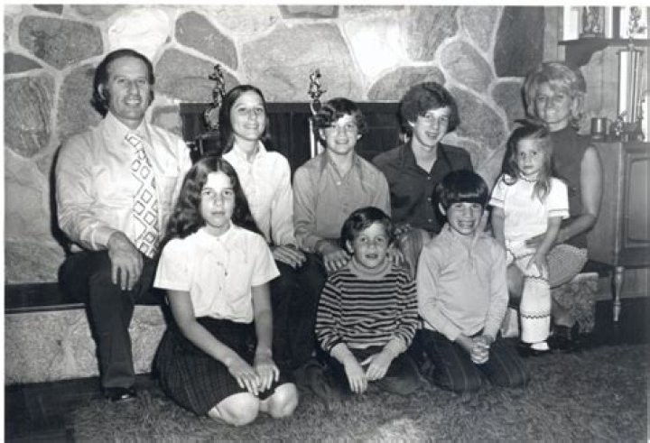 Mike Ilitch Children: Christopher Ilitch, Mike Ilitch Jr., Ronald Tyrus Ilitch, Atanas Ilitch, Denise Ilitch, Lisa Ilitch Murray, Carole Ilitch