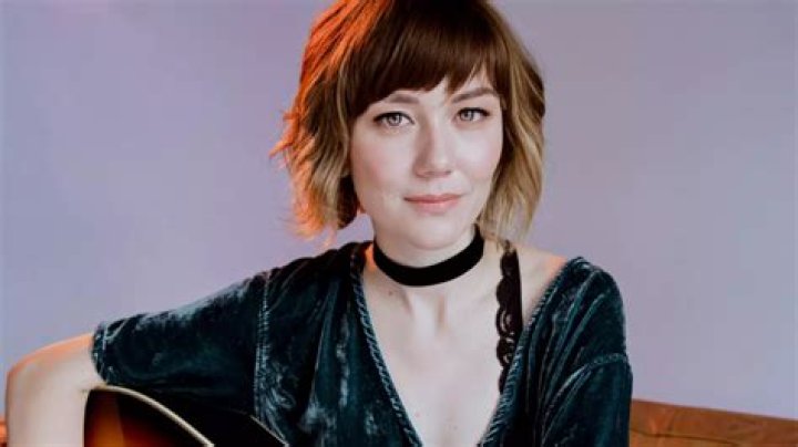 Molly Tuttle Wiki, Biography, Height, Age, Who, Boyfriend, Net Worth