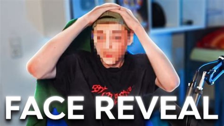Streamer Ratirl Face Revealed On Reddit