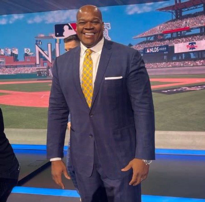The Big Hurt: Is Frank Thomas Still Alive? Fox News Scandal And Controversy