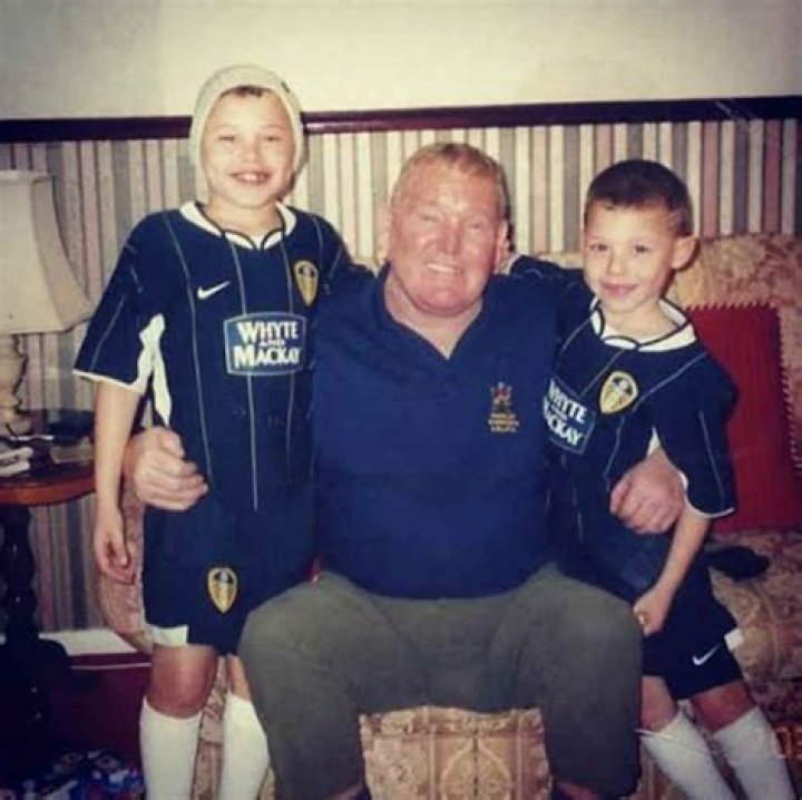 Who Are Kalvin Phillips Parents? Meet His Father Mark And Mother Lindsay