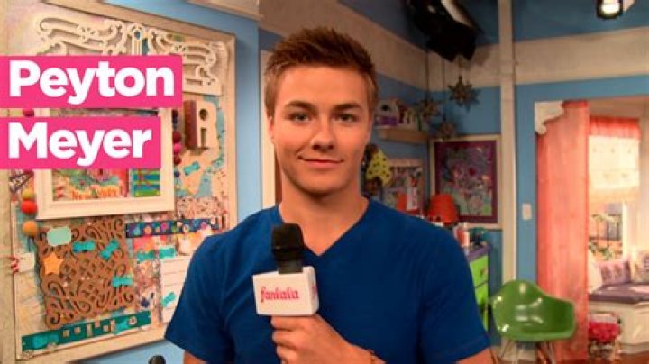 Who Is Thetodaystea On Twitter? Peyton Meyer – Lucas Girl Meets World Video