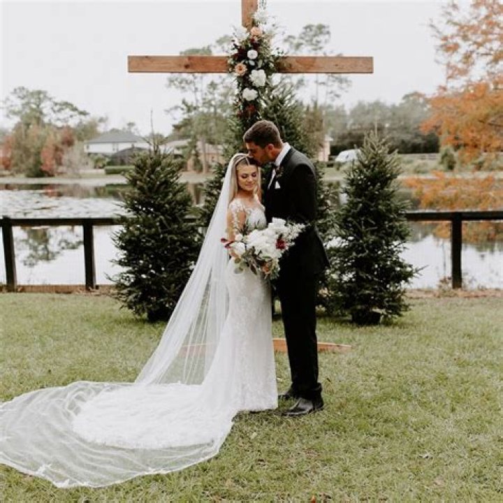 Zach Eflin and Wife Lauren Dennen Are Married, Family Life On Phillies Star
